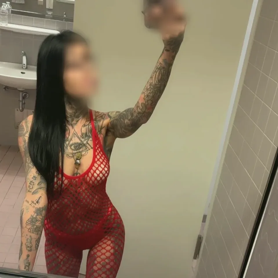 Fatima, 34