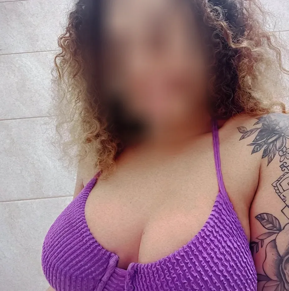 Hanna, 32