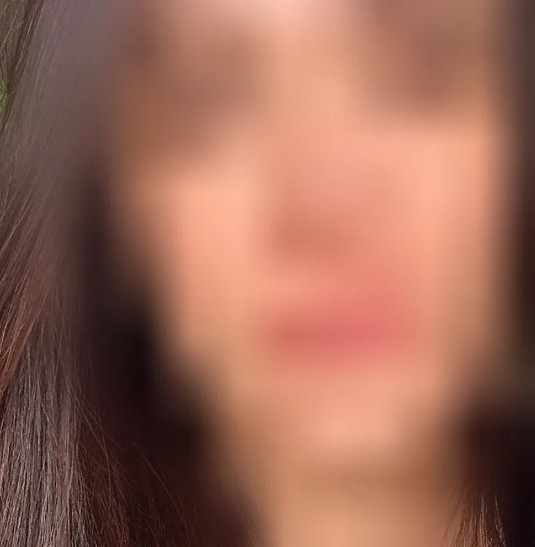 Isabel, 36